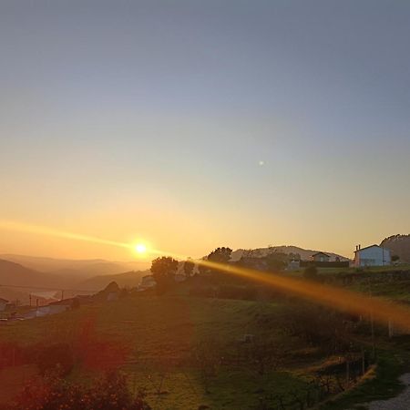 Vila Casa Do Casal Do Douro Marco de Canavezes Exteriér fotografie